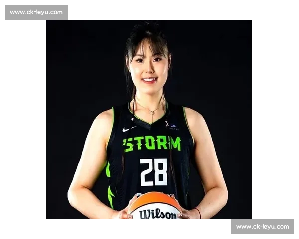 女篮 67 分大胜夜却迎致命打击！李梦退出 + 李月汝留美，亚洲杯双核缺席