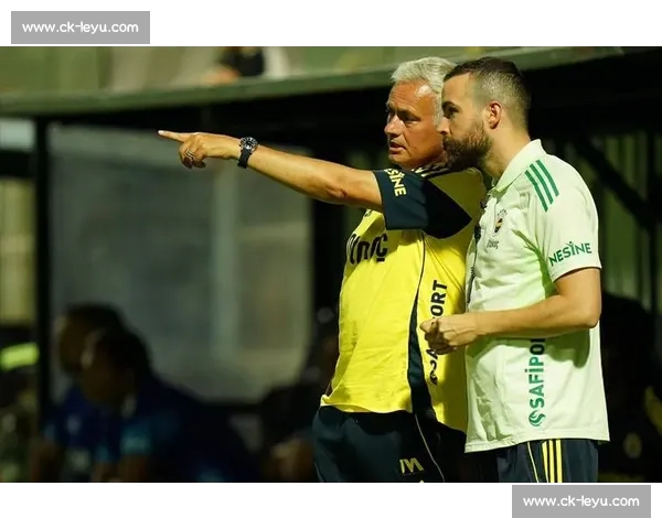 土媒：费内巴切正式接触皇马老将，穆里尼奥锁定巴斯克斯