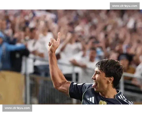 龙哥导演闪电战盛宴！皇马世俱杯反击美学震撼全场