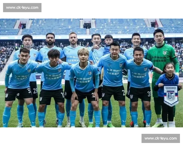 邓卓翔战术显威！三镇 2-2 逼平争冠热门，少年门将封神救主